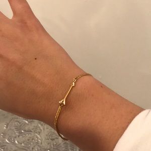 Stella & Dot gold arrow bracelet